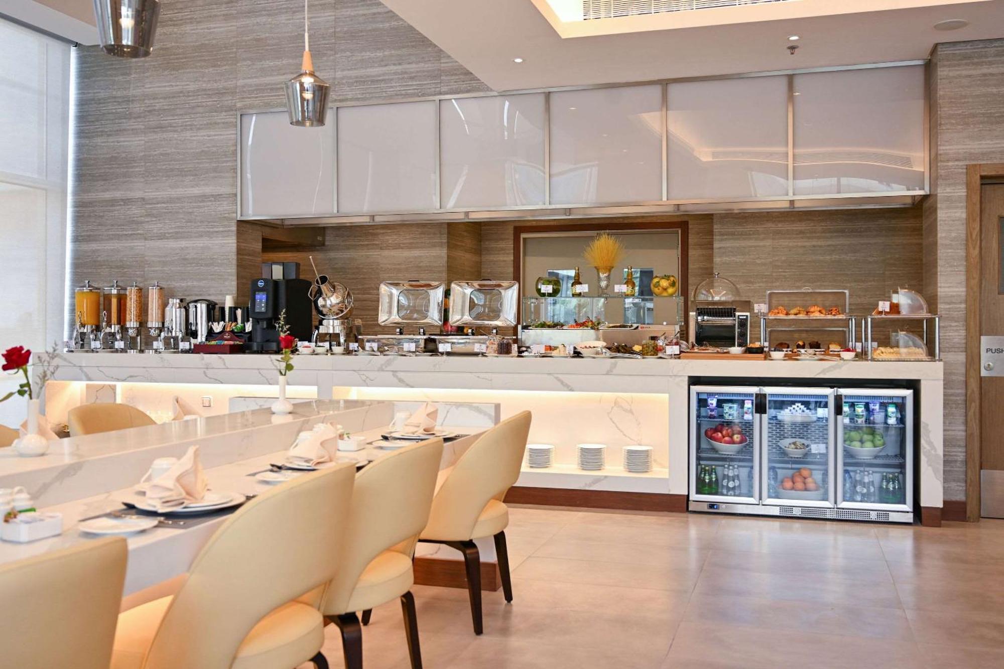 Comfort Hotel Riyadh Olaya Zewnętrze zdjęcie